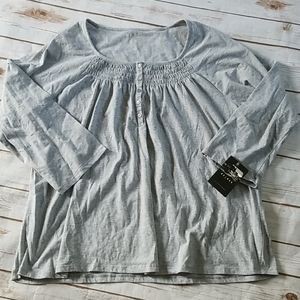 Womens gray top by Axcess. Sz XL NWT